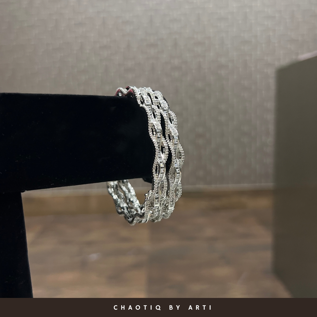 Gul single line diamond bangles