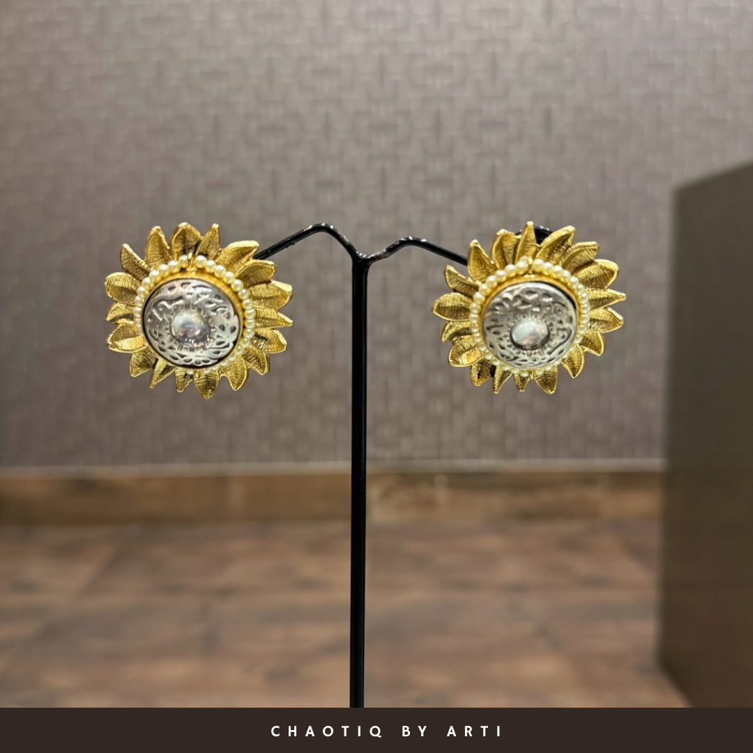 Aasma sun stud earrings