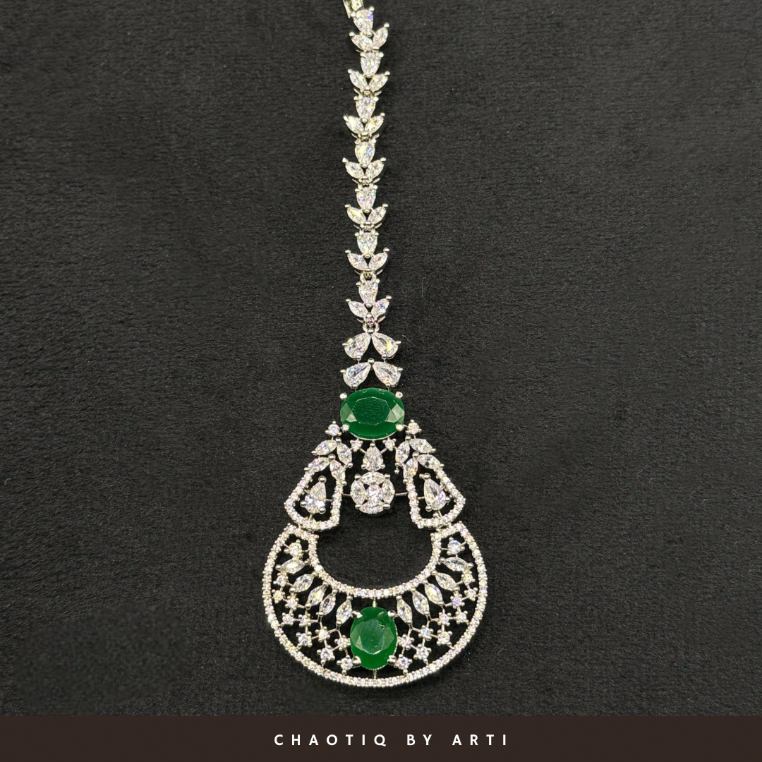 Gul Diamond studded maangtikka