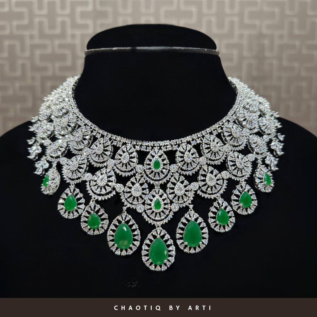 Maharani emerald and diamond studded necklace set