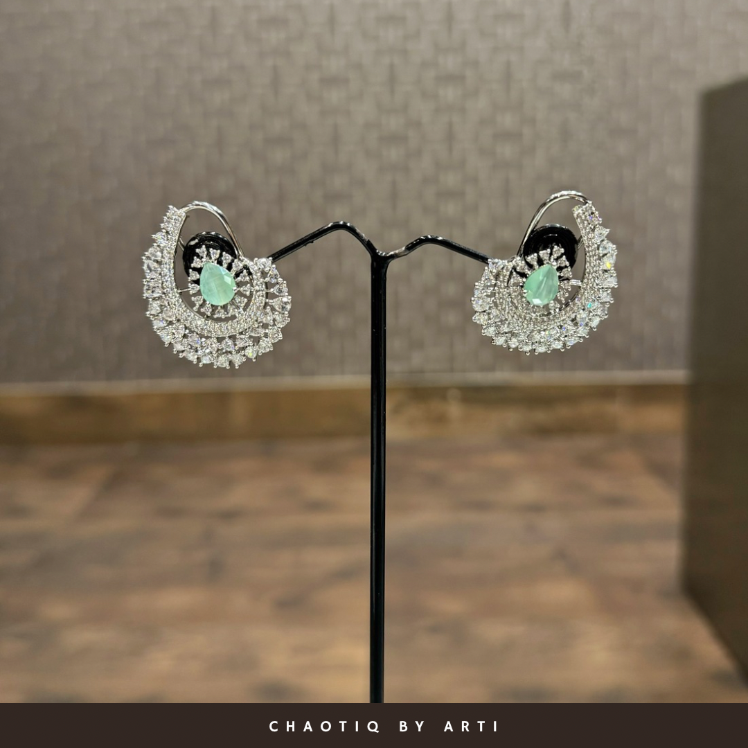 Veya Stud Earrings
