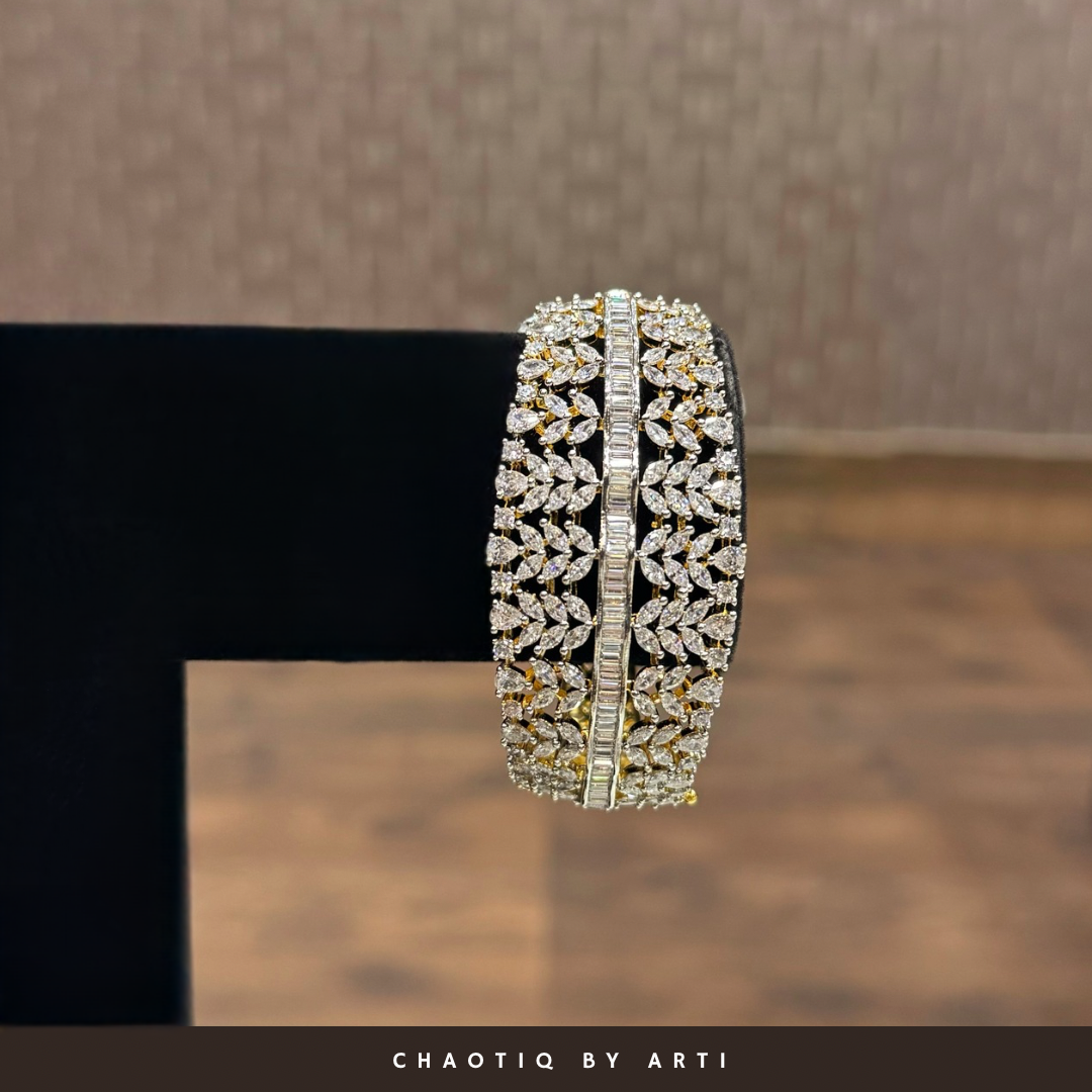 Naseem diamond studded gold bracelet