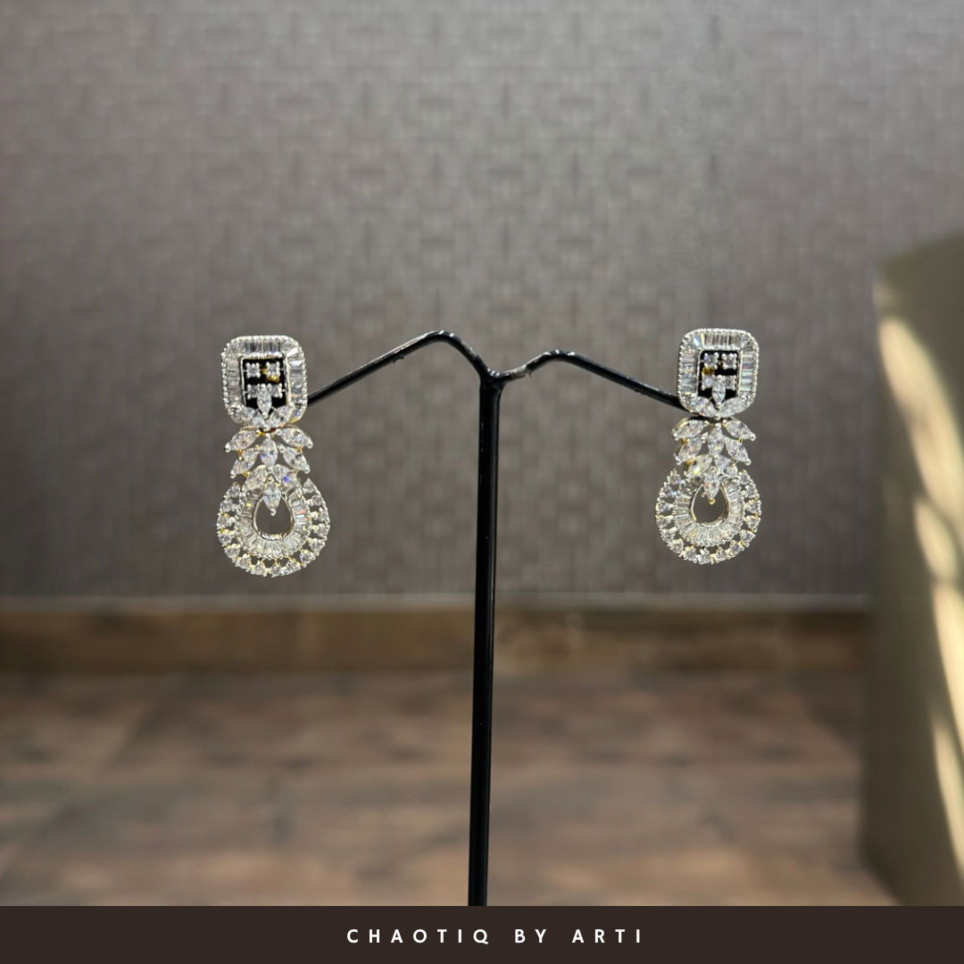 Aara Diamond studded gold plated necklace set