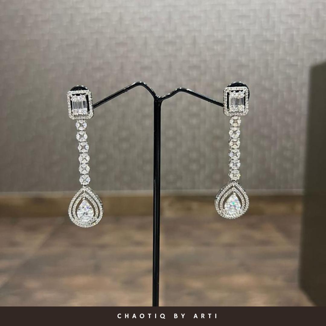 Pendant styled diamond necklace set