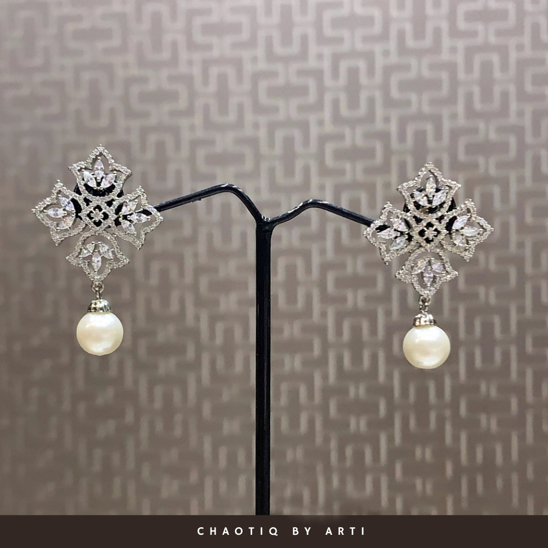 Noor diamond and pearl drops