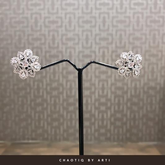 Noor Diamond Stud Earrings