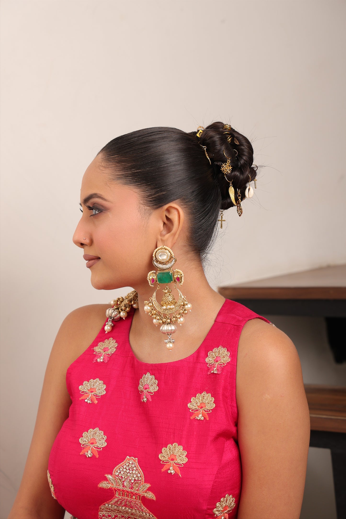 Suhana gold-plated earrings