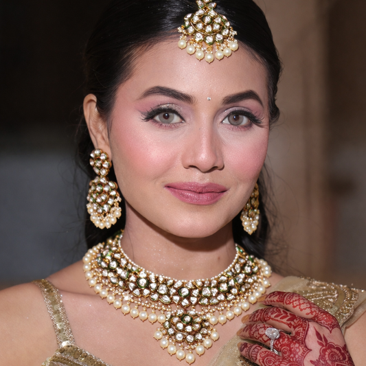 Aadhira Polki Necklace Set