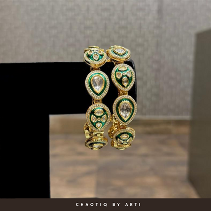Jodha Antique Polki Bangles