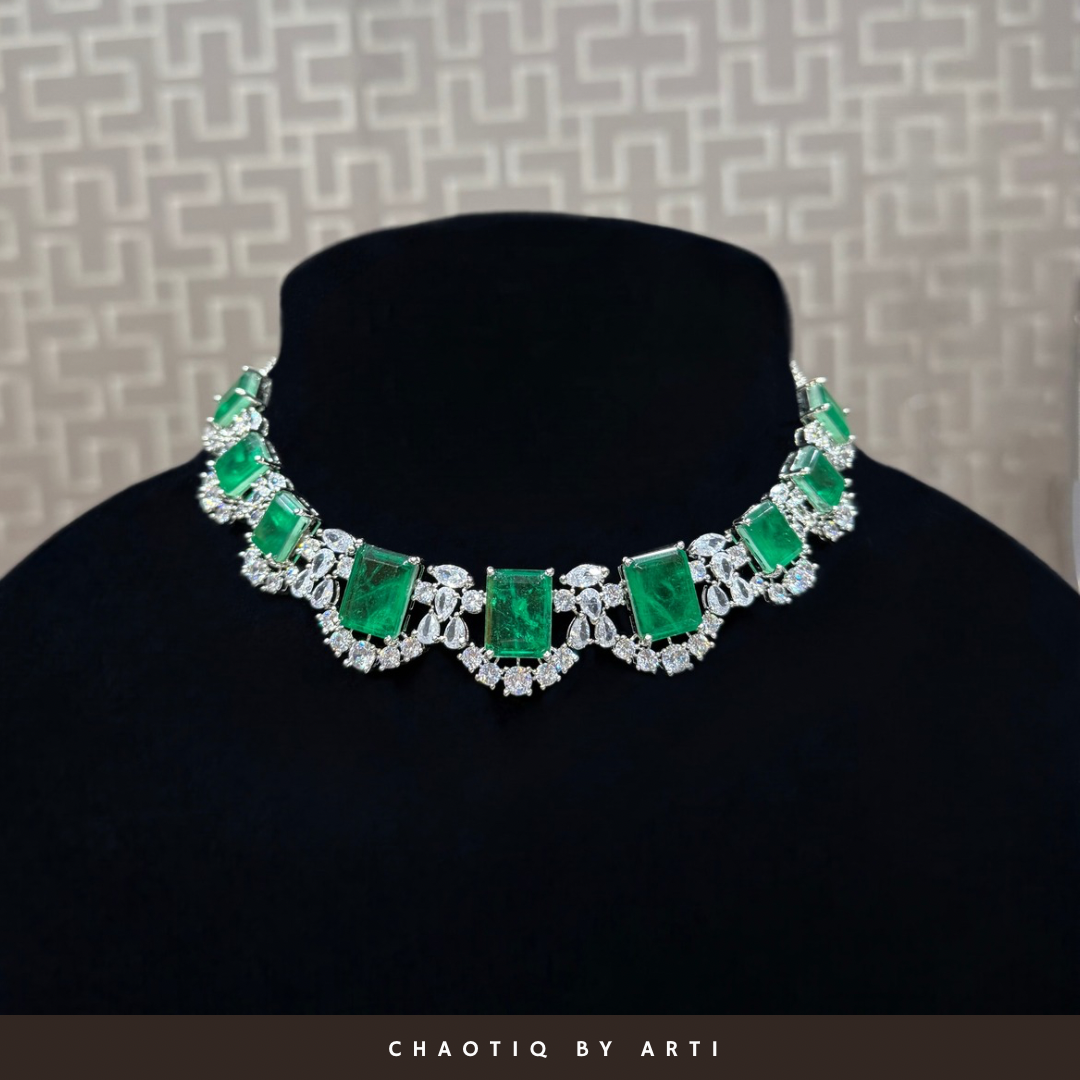 Anaha Emerald and diamond necklace set