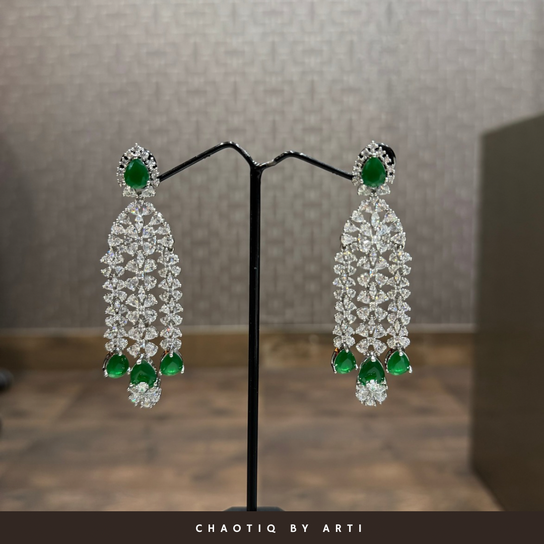 Vamika Emerald and Diamond Layered Necklace Set