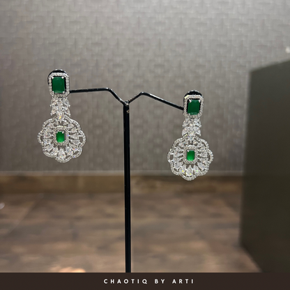 Amaara emerald and diamond double layered necklace set