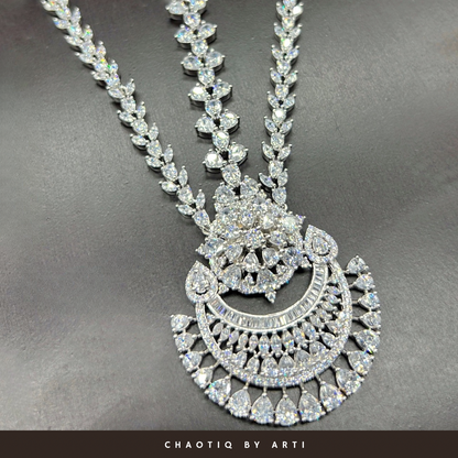 Ananta diamond studded maathapati