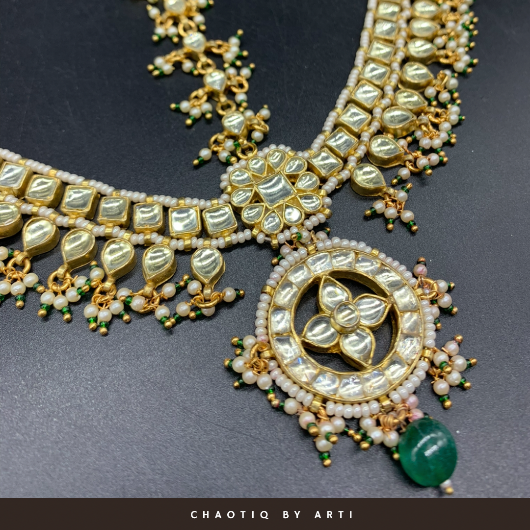 Mehreen polki and pearl motif maathapatti