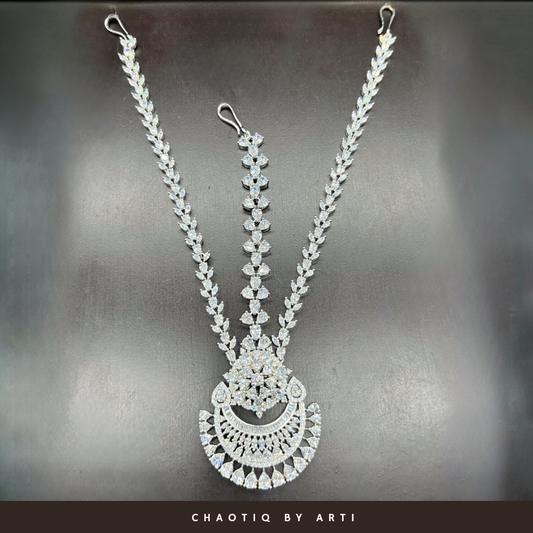 Ananta diamond studded maathapati
