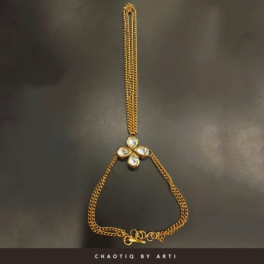 Adah Kundan and gold chain Haathphool