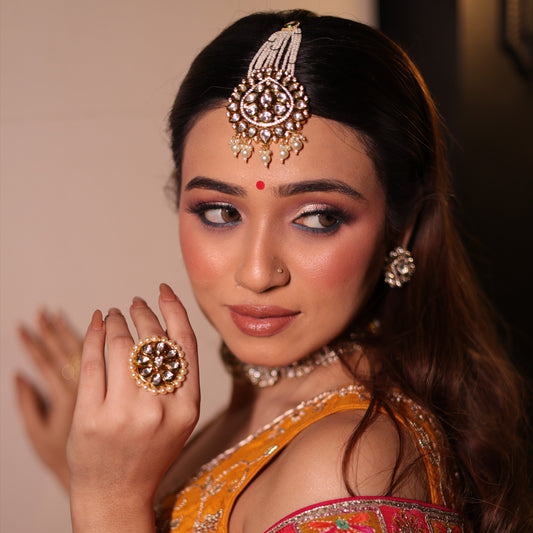 Adhira Polki Passa