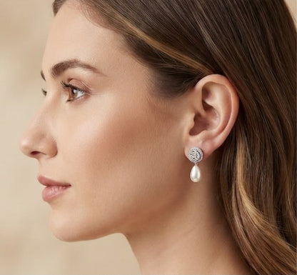 Clustered diamond studs with pearl drop