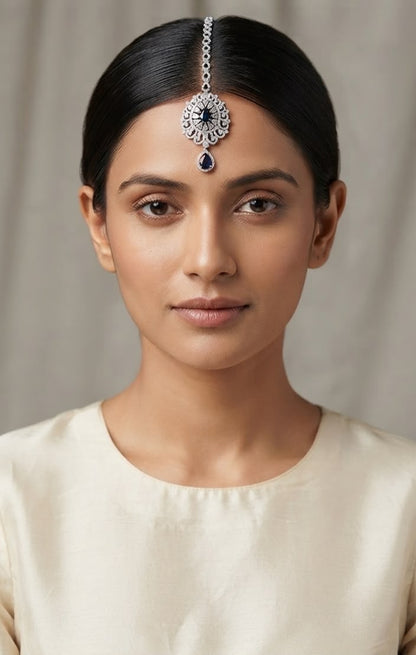 Naseem Diamond maangtikka