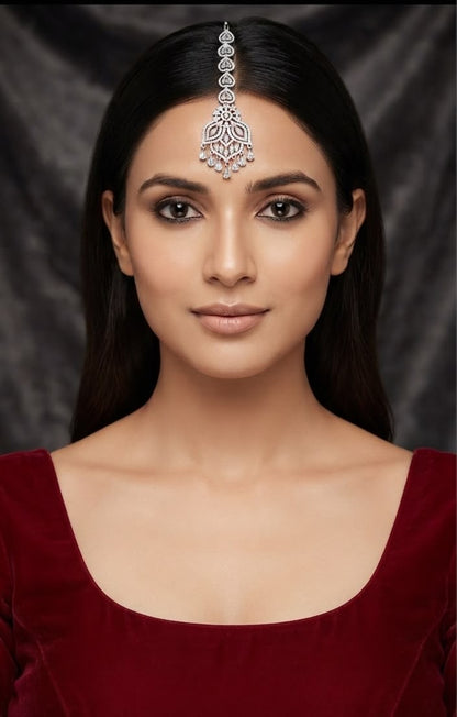 Elena Diamond studded maangtikka