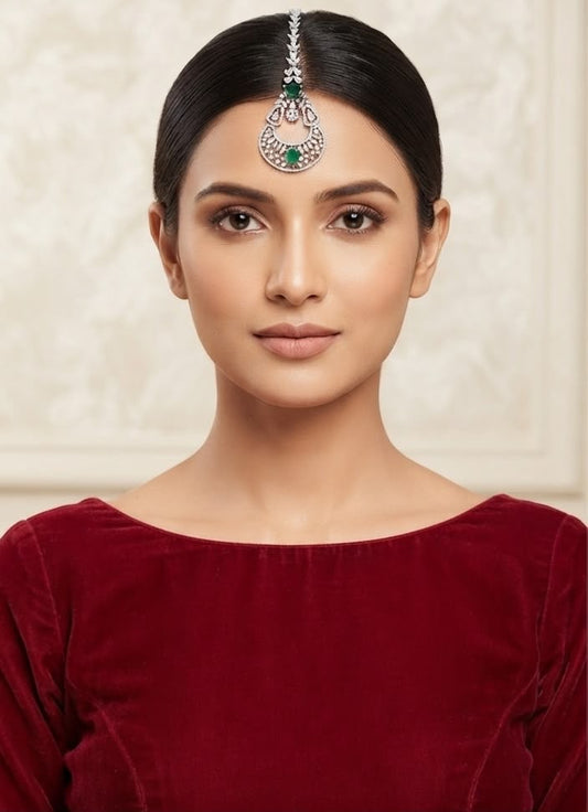 Gul Diamond studded maangtikka