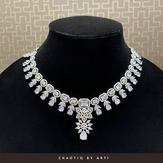 Diamond clustered necklace set